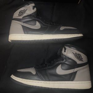 Air Jordan 1 shadow